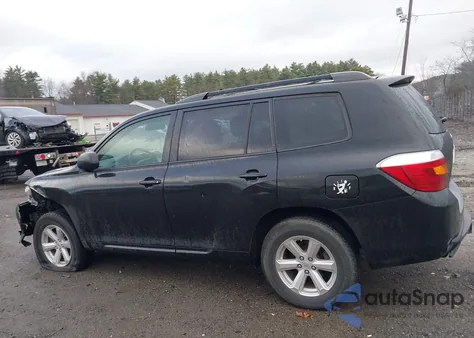 2010 Toyota Highlander Base V6 из США, поврежденный, VIN 5TDBK3EH4AS034170